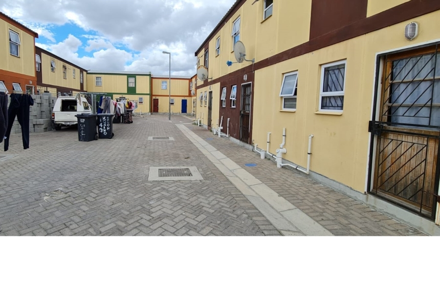 2 Bedroom Property for Sale in Delft Western Cape